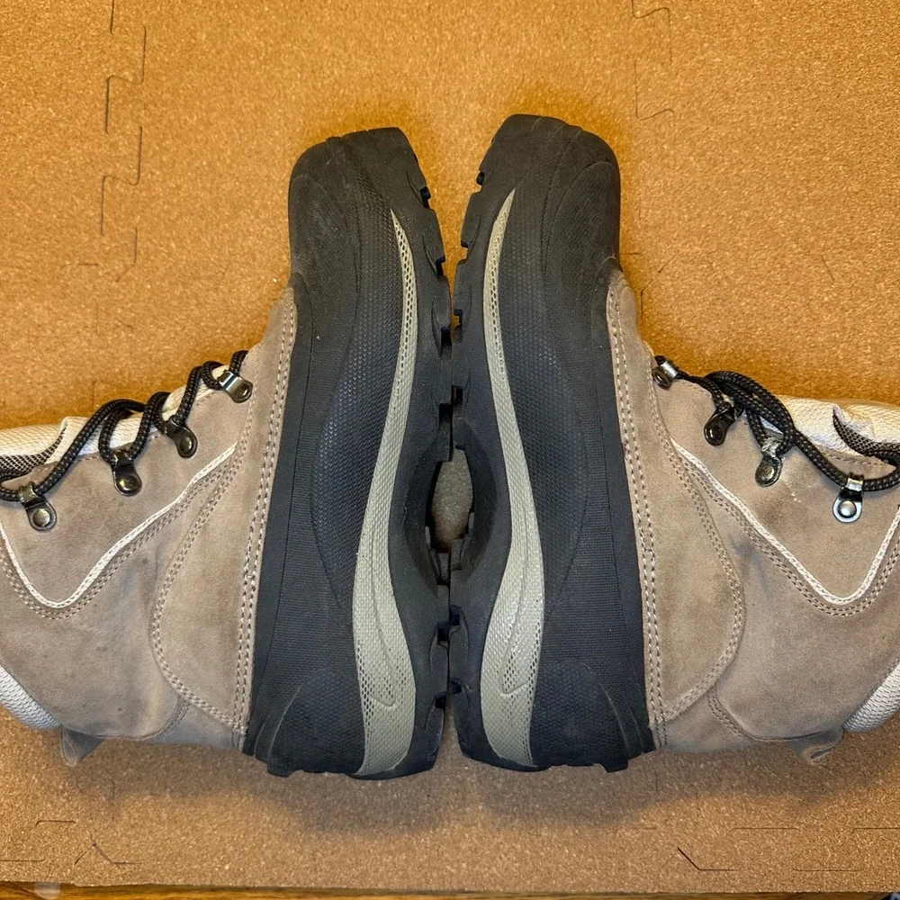 Columbia Cascadian Summit Boots Womens 9.5 Gray BL1168-925 Hiking Winter Snow